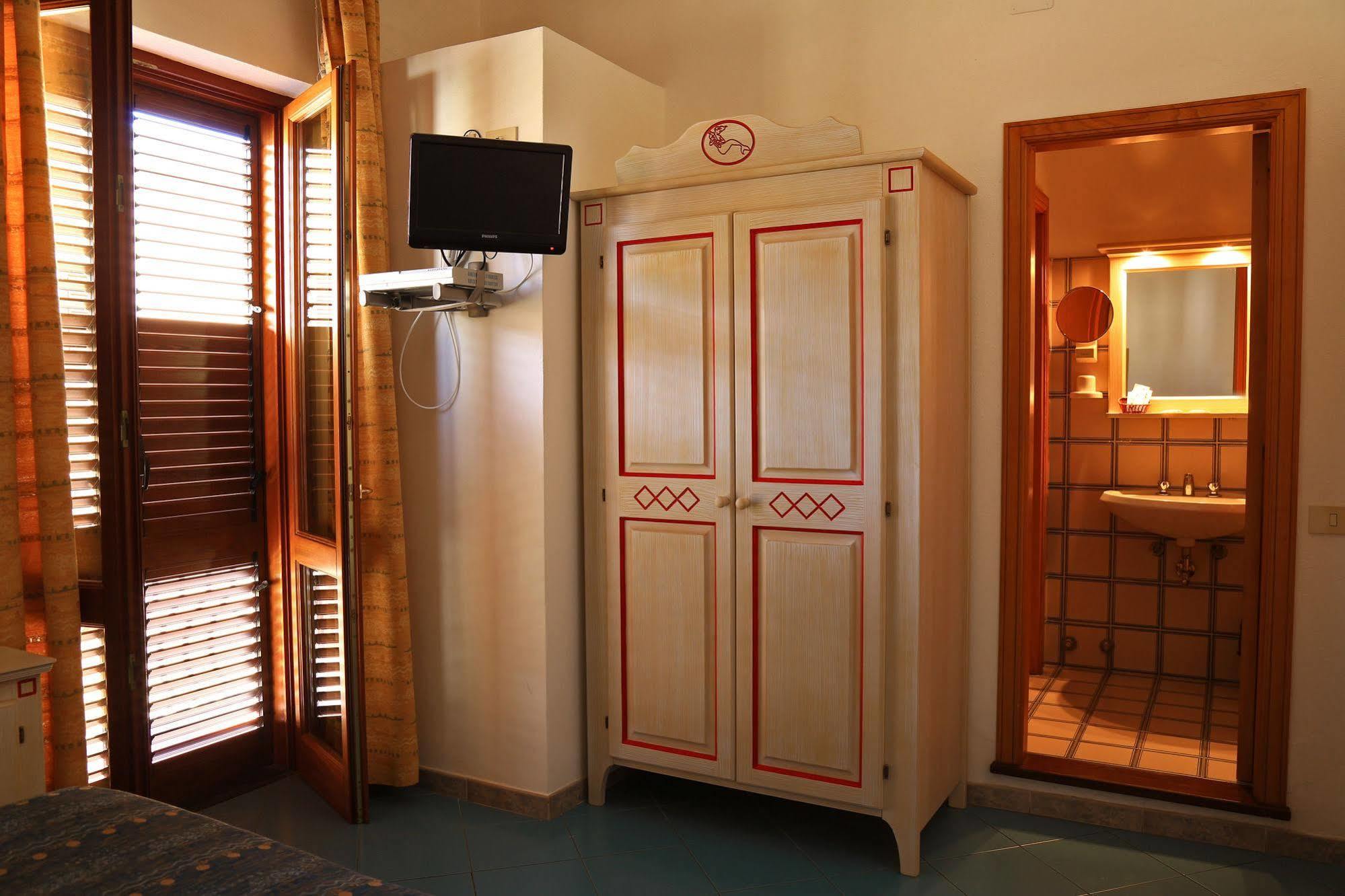 Hotel Oriente Lípara