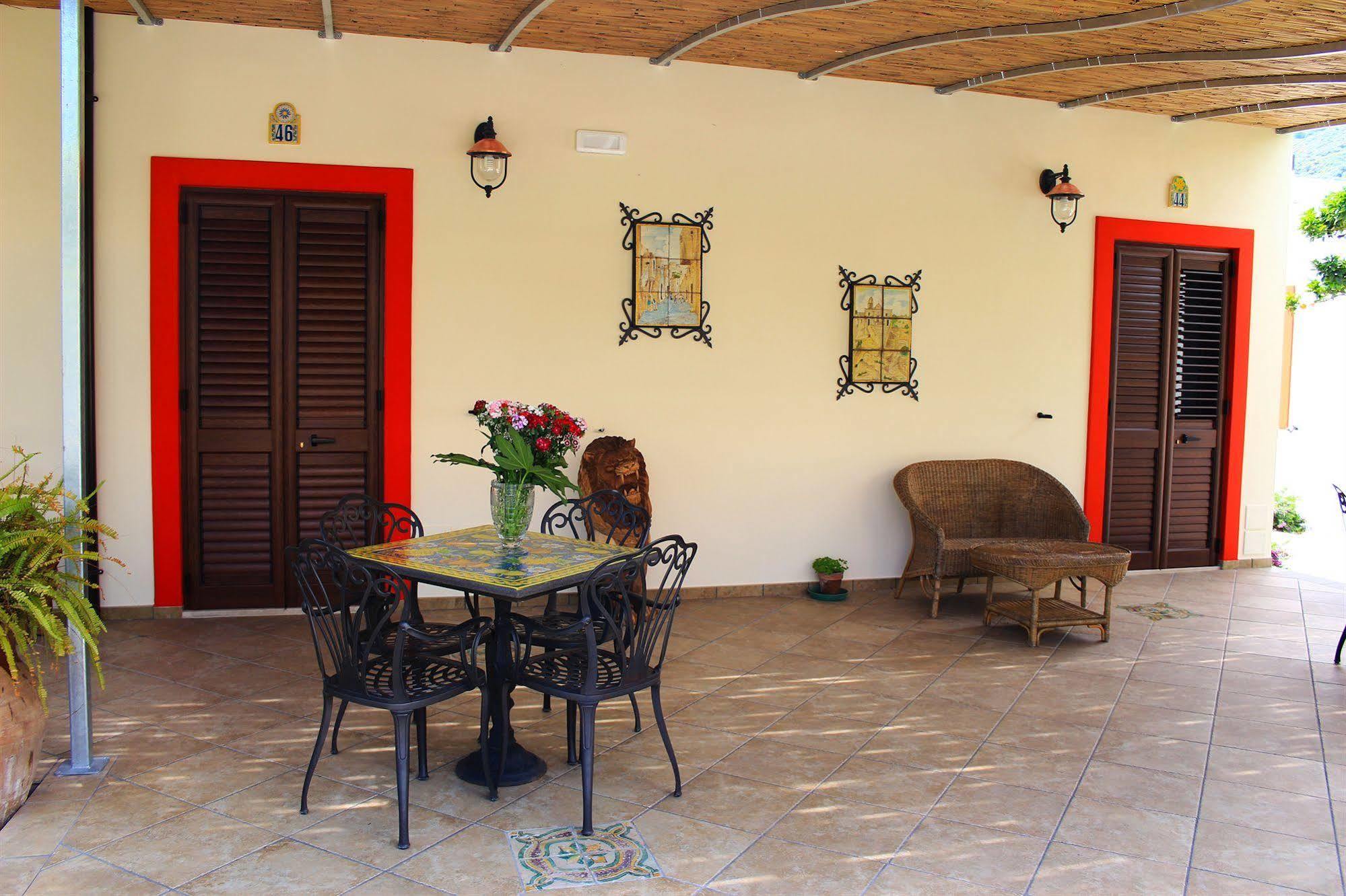 Hotel Oriente Lípara